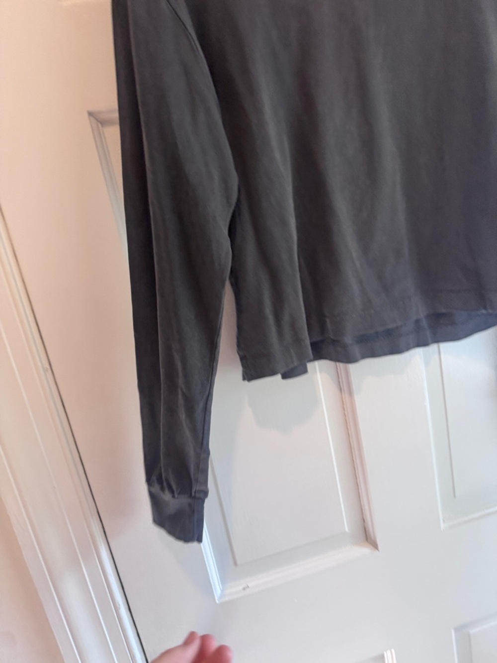 NWT Rowan Charcoal Gray Cropped Long Sleeve Tee Size S Minimalist - Picture 2 of 5